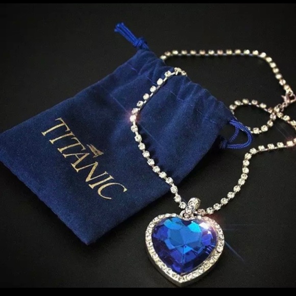Jewelry - Titanic heart necklace